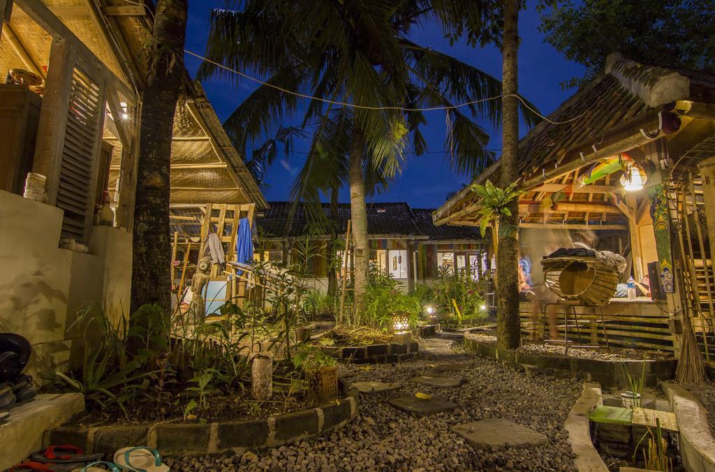Farmer'S Yard Hostel Canggu Eksteriør bilde